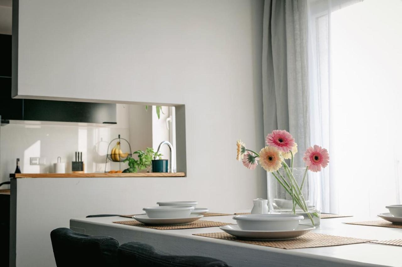 Dwupoziomowy, Rodzinny Apartament. Ochrona, Garaz. Warszawa Exteriör bild